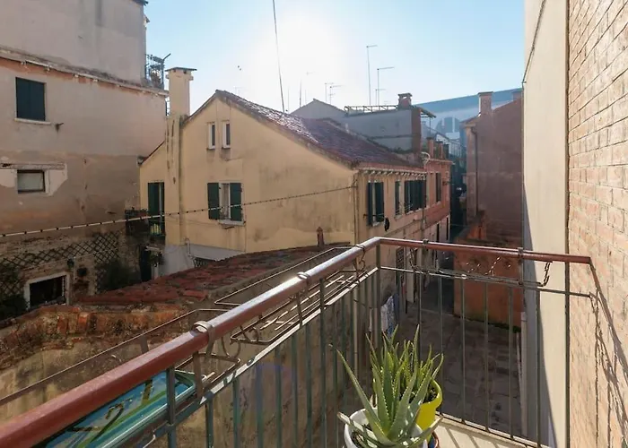 Casa Carla - Comodo In Cannaregio - 2 Camere Private